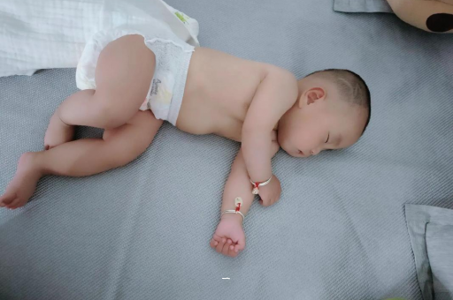 老河口怀孕肚子撑的难受